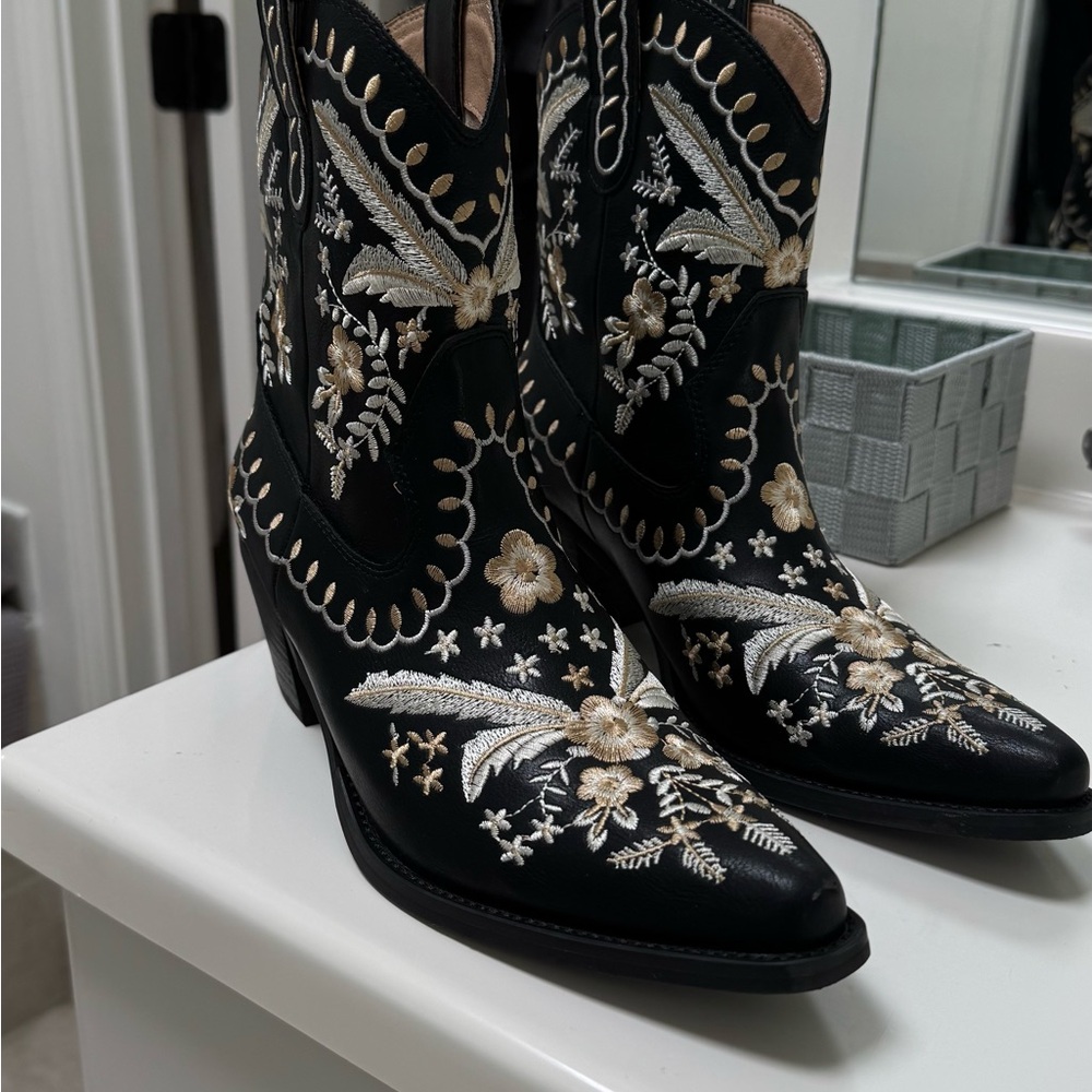 Embroidered Black and Gold Cowboy Boots - Picture 2 of 5